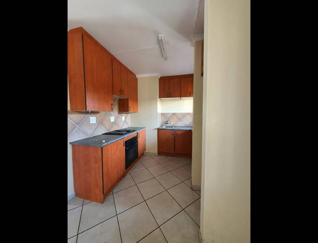 2 BEDROOM APARTMENT FOR SALE IN RANDFONTEIN CENTRAL